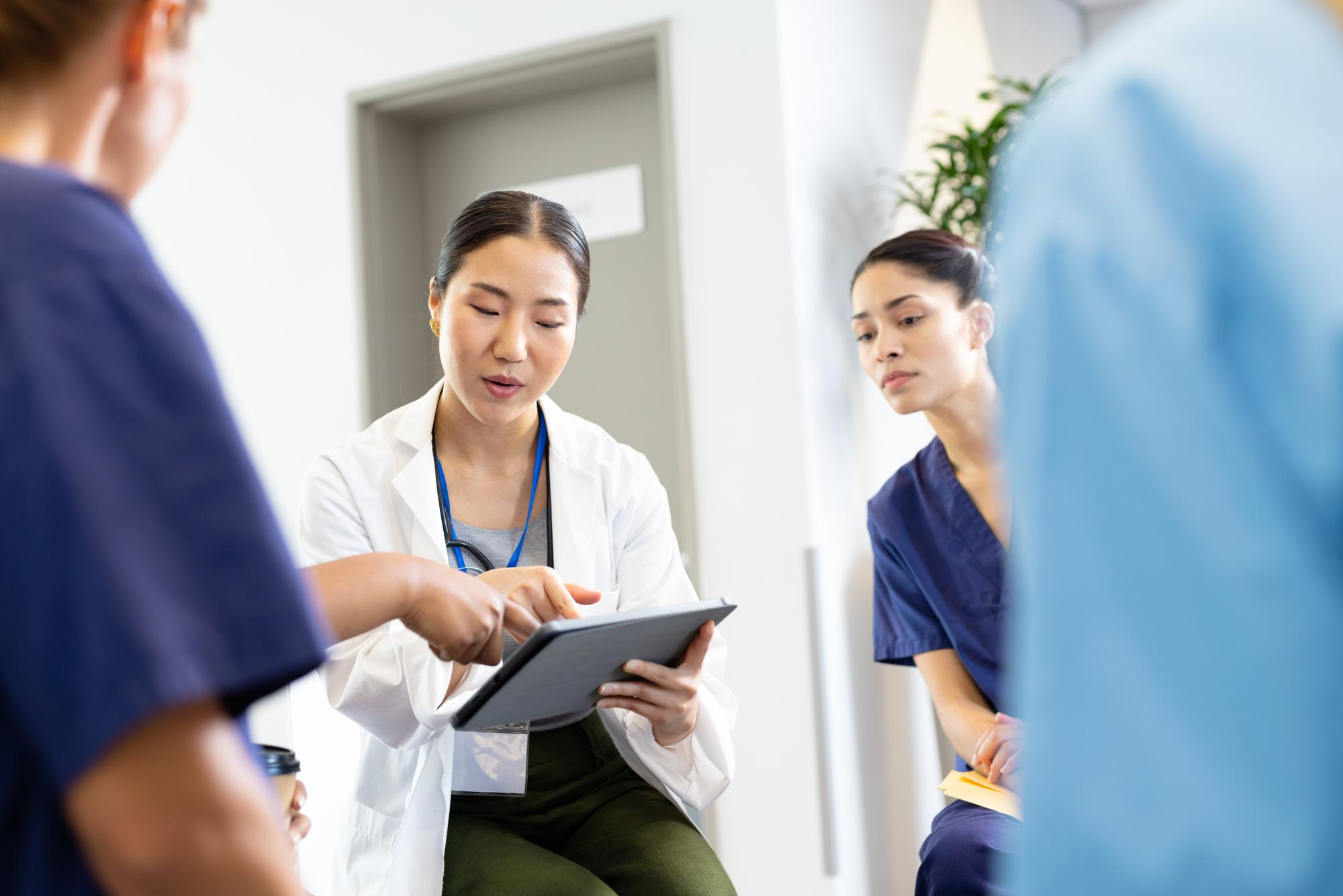 Konsultasi Online dengan Dokter Spesialis